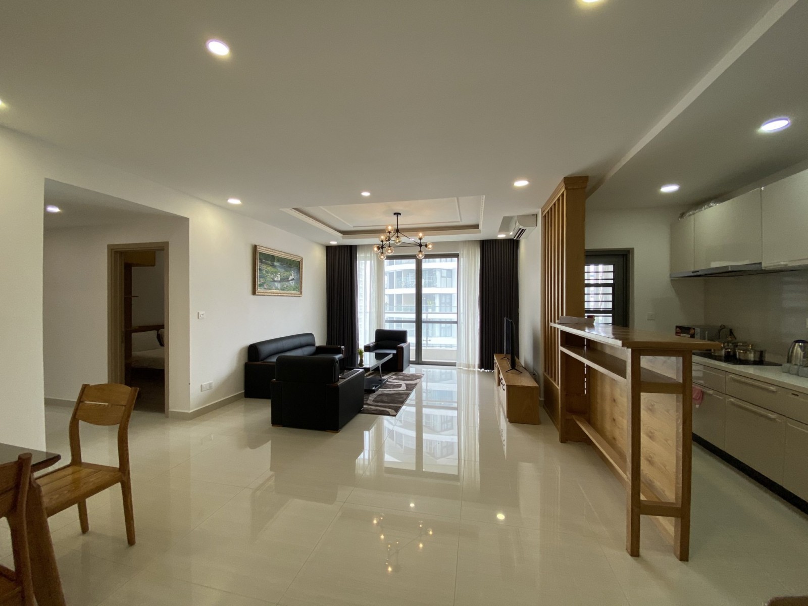 Cho thuê căn hộ Cảnh Viên, PMH có 3 phòng ngủ, 2WC full Nội thất đầy đủ ( có thể mang ra ).
