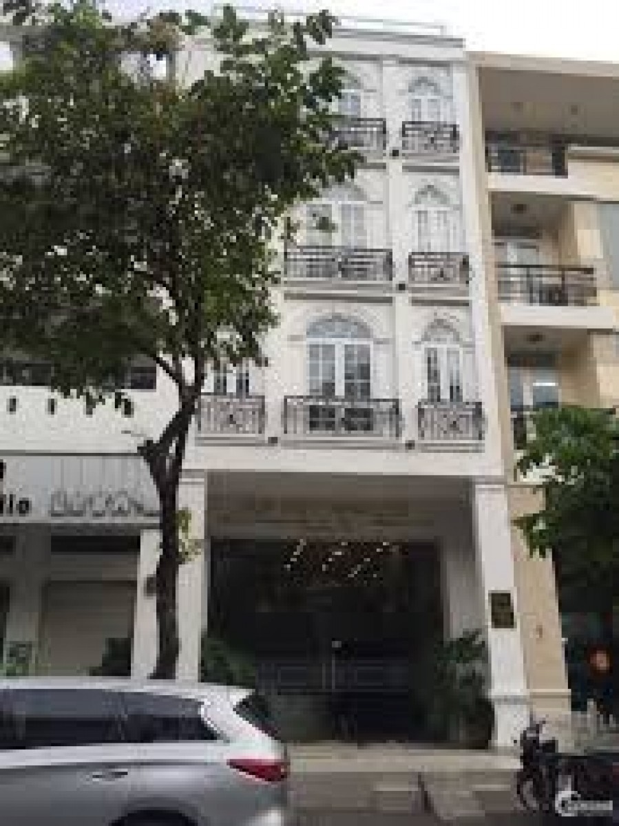 Hạ giá bán nhanh căn nhà phố 4 lầu khu Hưng Gia, Phú Mỹ Hưng, Quận 7.