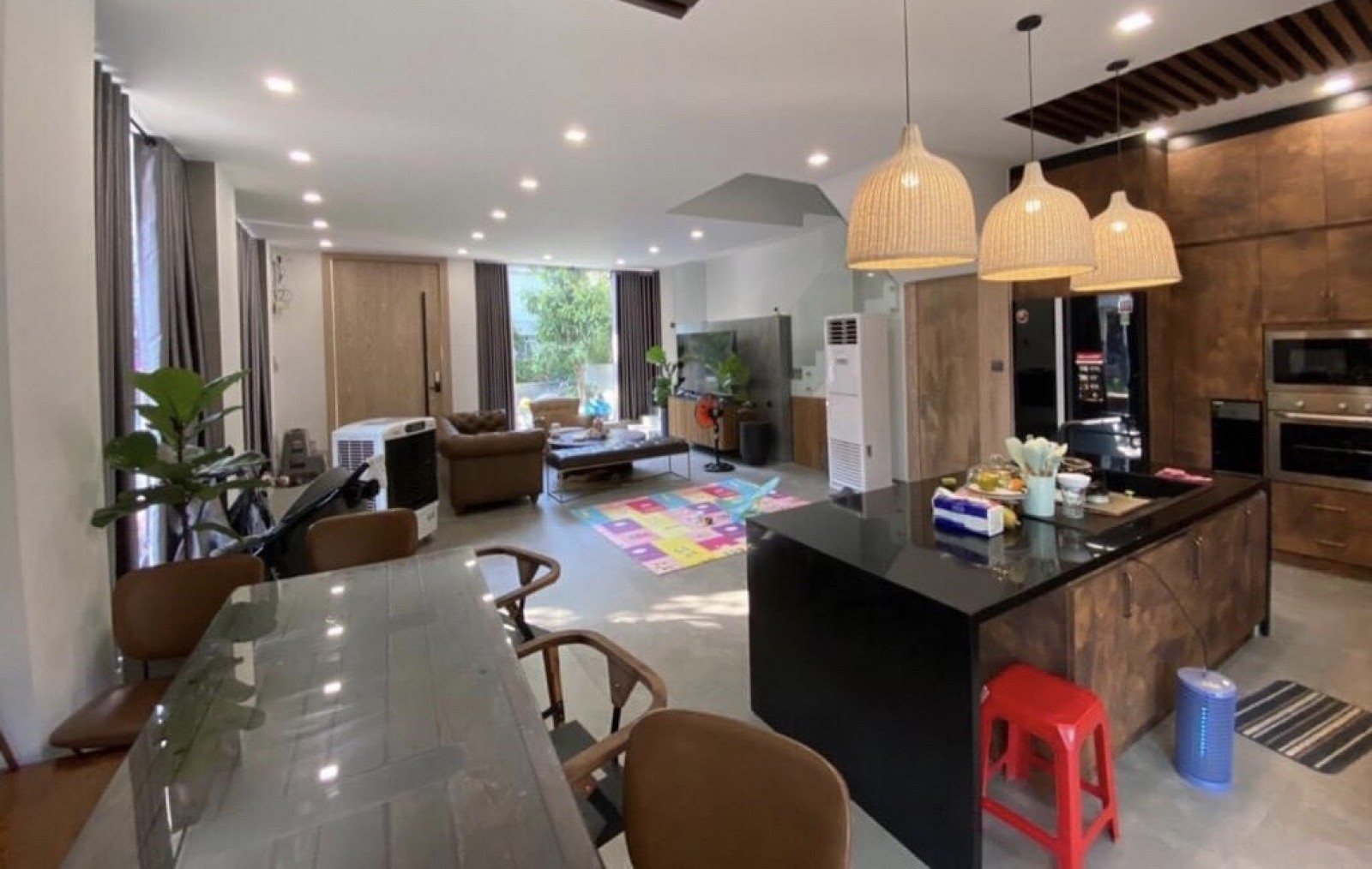 Cho thuê nhà biệt thự  Mỹ giangnằm ở khu Cảnh Đồi phù hợp gia đình ở lâu dài, giá rẻ nhất khu vực