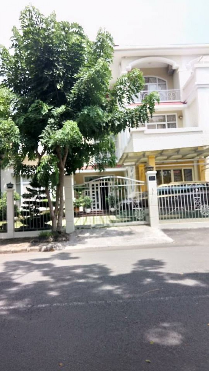 Cho thuê biệt thự Hưng Thái 1, 35tr nhà đẹp giá rẻ , nội thất cao cấp , nhà thoáng mát .