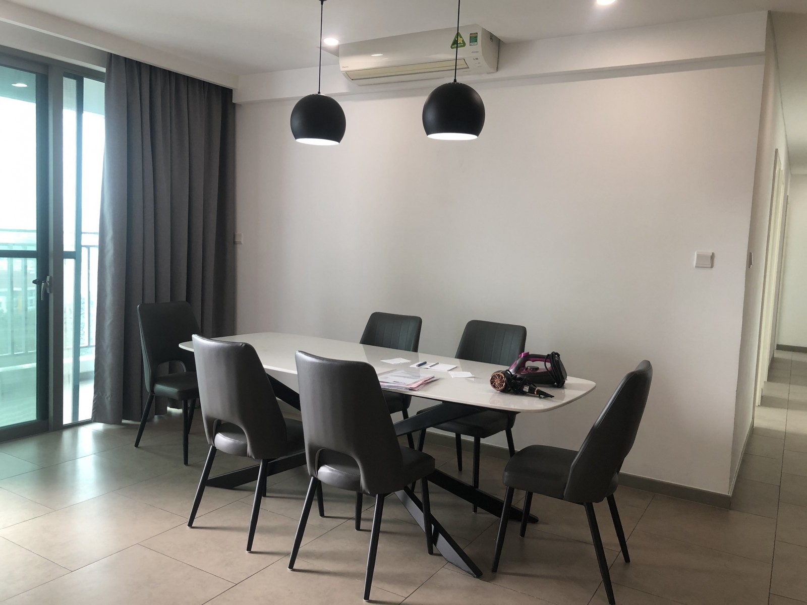 Cho thuê CH Riviera Point, PMH, 148m2, 3PN 2WC, lầu cao, nhà đẹp view thoáng, giá 25 triệu/tháng