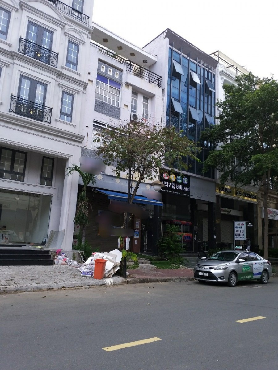 Cần cho thuê nhà phố Hưng Gia giá tốt tại khu thương mại PMH. LH: 0946972730 Mr: Tân.