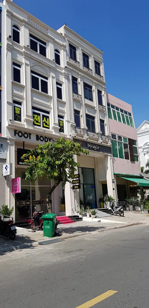 Nguyên căn nhà phố Hưng Gia, 1 hầm, trệt lửng 3 lầu, Cho thuê giá: 160triệu/tháng. - 2210