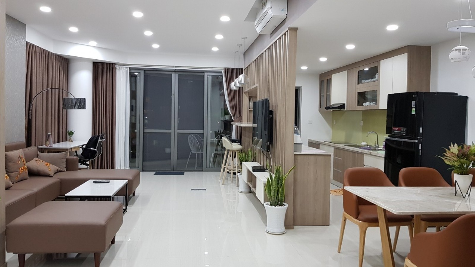 Cho thuê căn hộ Riverpark Premier 3PN 135m2 rẻ nhất TT - 46 triệu/tháng - 210