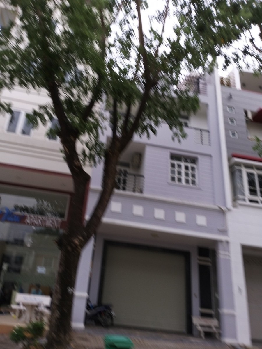 Cần cho thuê nhanh nhà phố Hưng gia 3 Phú Mỹ Hưng Quận 7. Nằm ngay trục đường lớn mặt tiền Cao Triều Phát