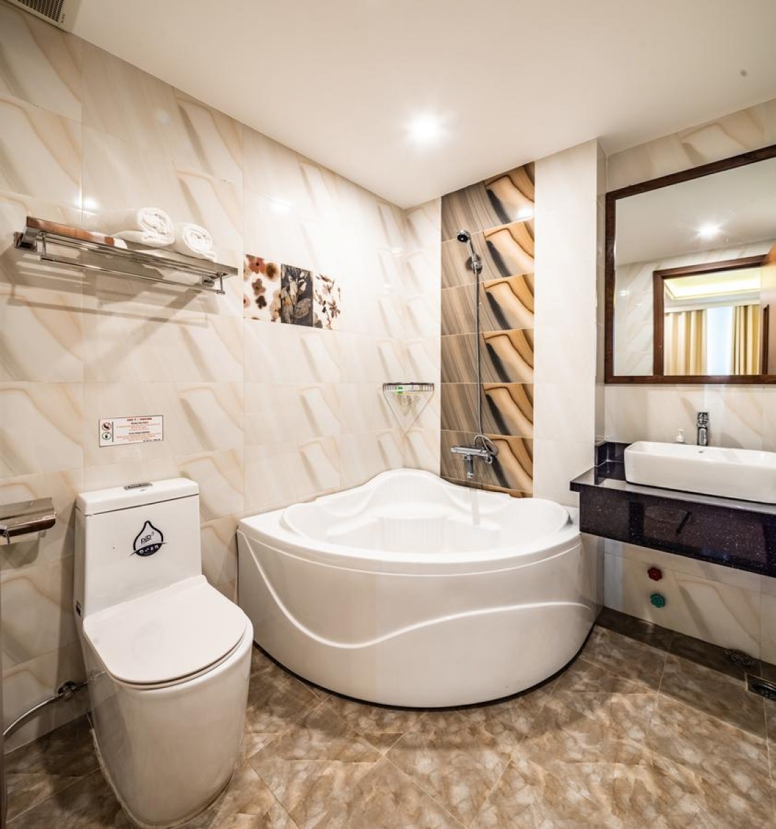 Bán khách sạn góc công viên Hưng Phước, Phú Mỹ Hưng, Quận 7, giá 38 tỷ, - 2808