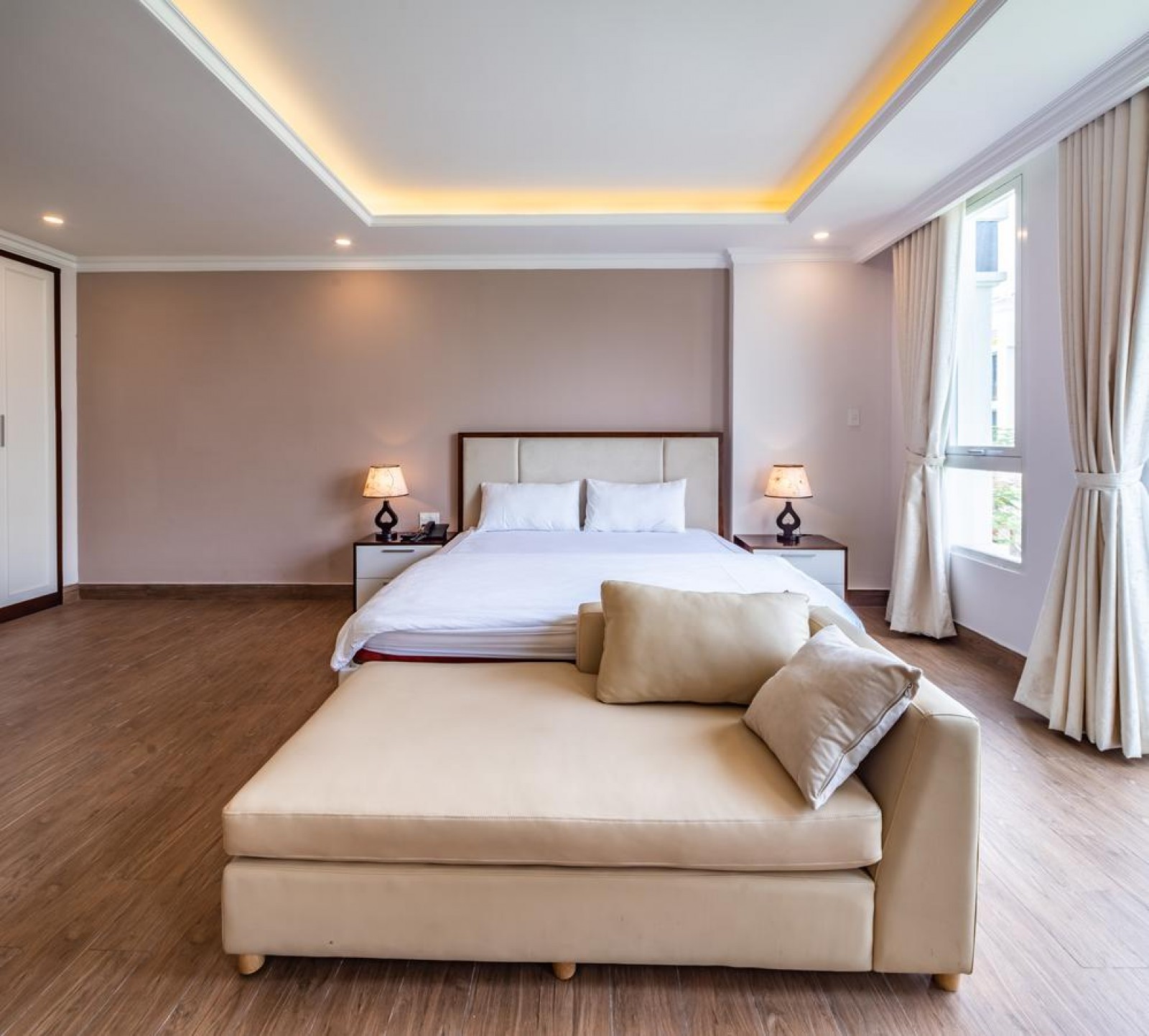 Bán khách sạn góc công viên Hưng Phước, Phú Mỹ Hưng, Quận 7, giá 38 tỷ, - 2809