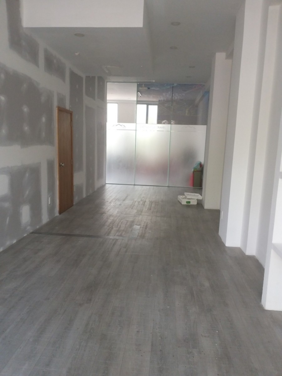 Cho thuê mặt bằng shop MT Nguyễn Văn Linh, làm văn phòng, showroom PMH, Q7. - 259
