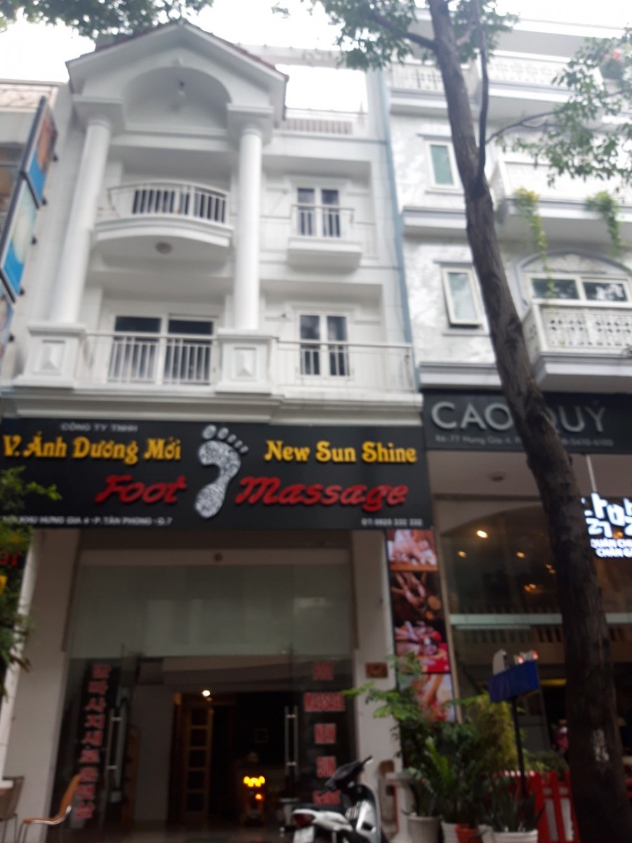 Cần bán gấp nhà phố kinh doanh Phú Mỹ Hưng giá tốt. 21 tỷ - 111m2 nhà đẹp mới vị trí đẹp.