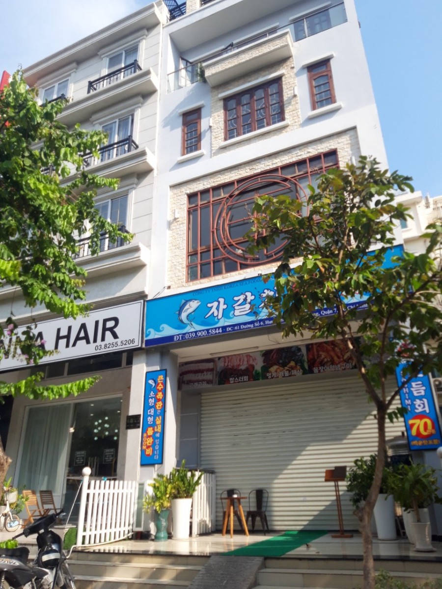 Cần bán căn biệt thự phố vườn Mỹ Phú, DT 7x20m  Nhà đẹp tặng lại toàn bộ nội thất cao cấp giá 25 tỷ