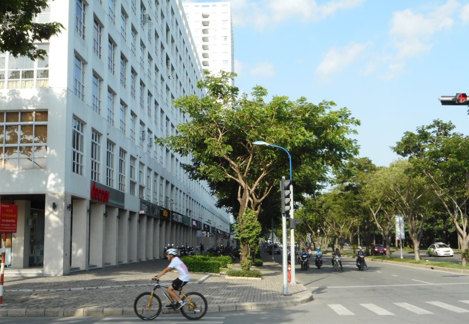 Mới! Shop Happy Valley dt 222m2, mặt tiền Nguyễn Văn Linh, Phú Mỹ Hưng - 13582
