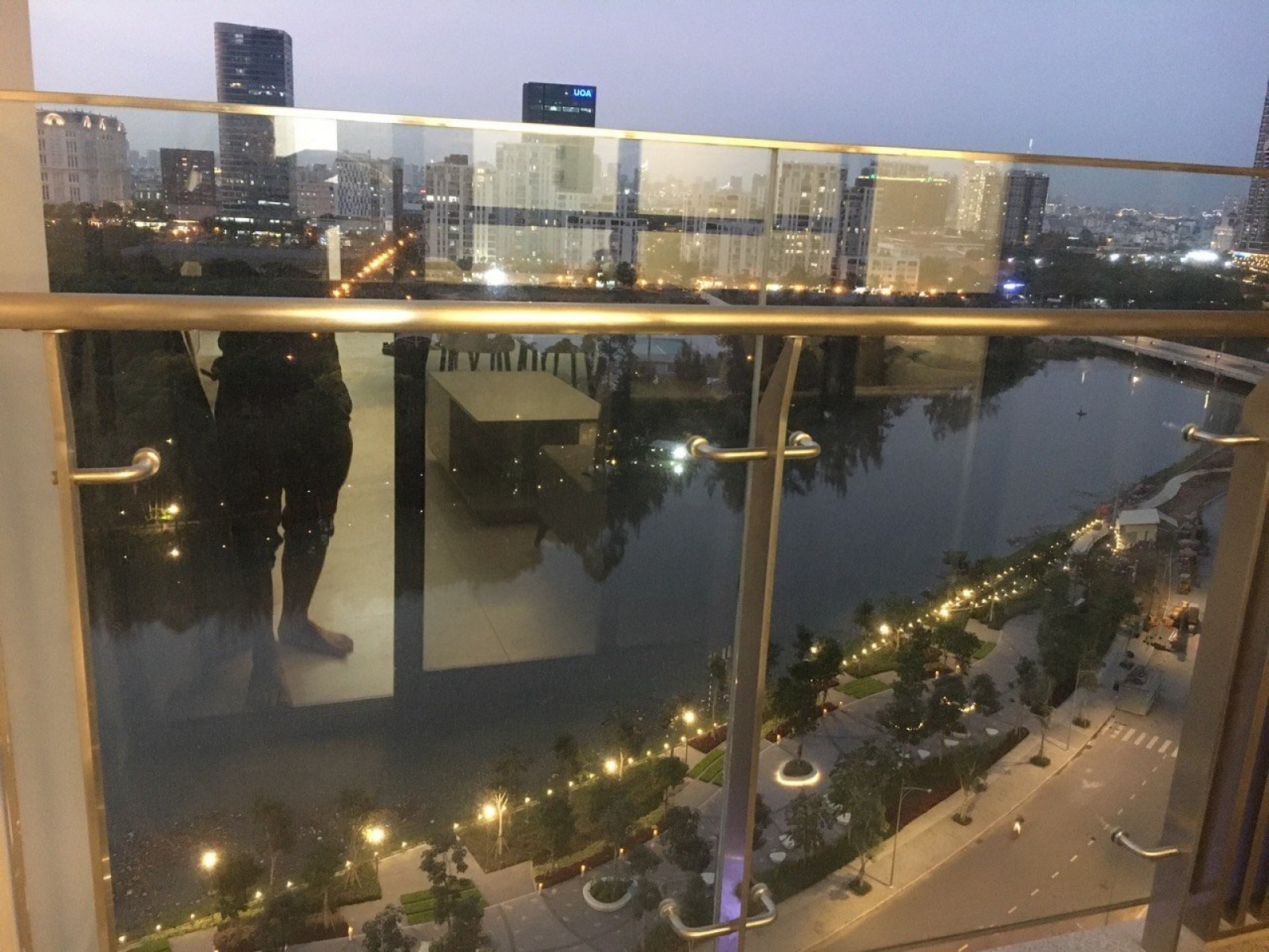 Cần cho thuê Mỹ Phát, Đ.Nguyễn Đức Cảnh, Tân Phong, Q7, S=137m2, giá 27tr/tháng