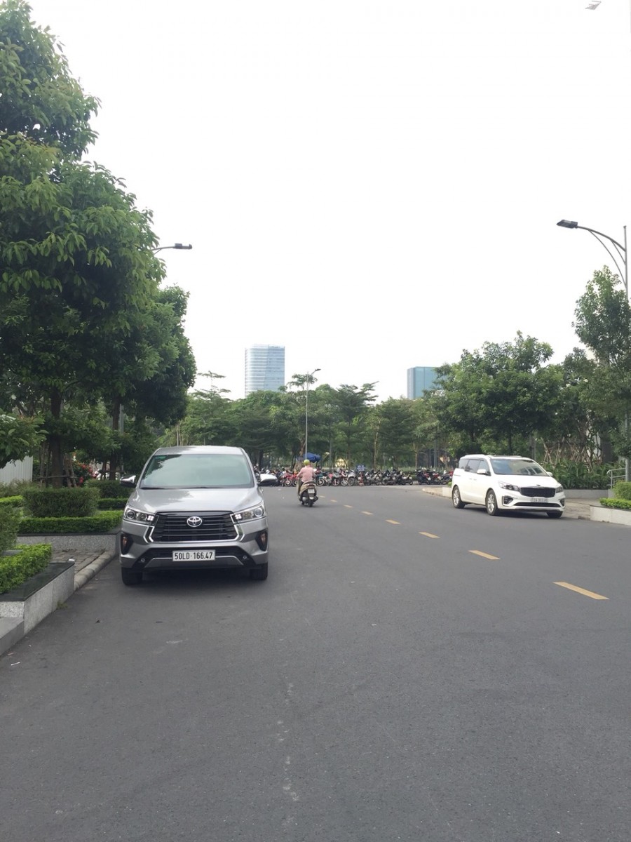 Đang trống shop 93m2 khu chung cư Midtown-Sakura Park, Phú Mỹ Hưng