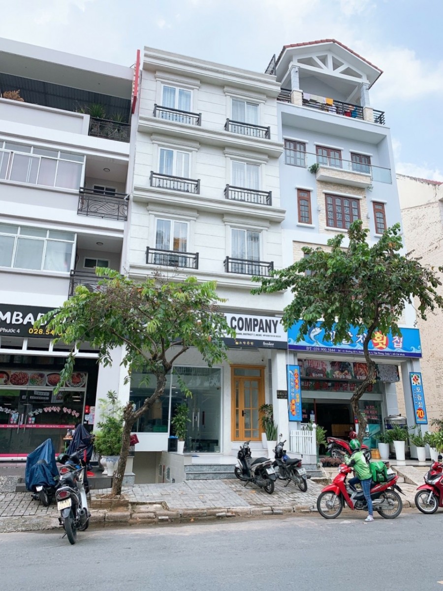 Nhà phố Hưng Gia, Phú Mỹ Hưng, Q7, DT 6 x18.5m giá chỉ 21 tỷ nhà mới đẹp có HĐT cao.
