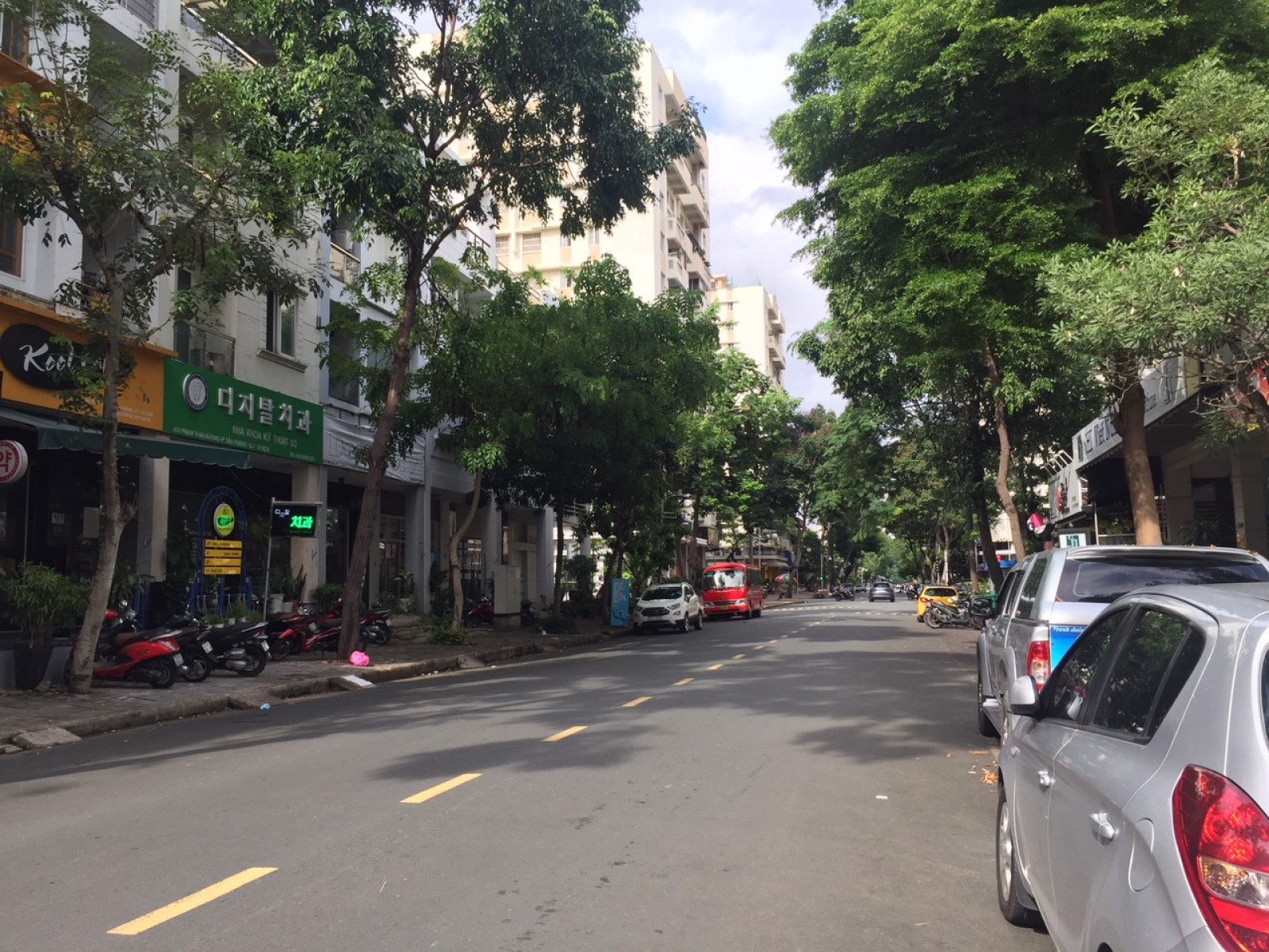 Bán đất trung tâm đô thị Phú Mỹ Hưng, Quận 7 dt 111m2 tiện xây nhà phố
