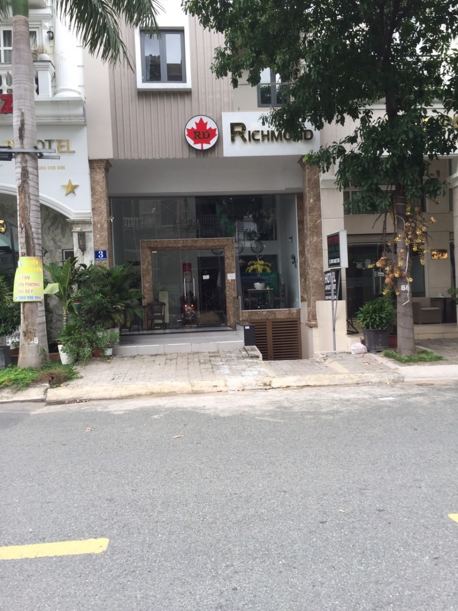 Bán nhà phố kinh doanh gần góc công viên nội khu đô thị Phú Mỹ Hưng