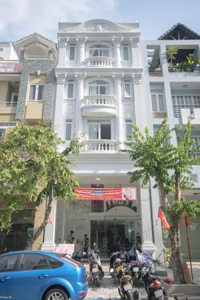 Bán nhà phố kế góc đường Phạm Văn Nghị, khu Hưng Phước 2, Phú Mỹ Hưng