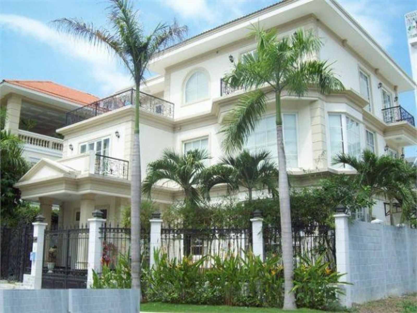 Chính chủ bán nhà biệt thự Mỹ Giang, Phú Mỹ Hưng, Q7. Giá 23 tỷ nhà mới đẹp đầy đủ nội thất.