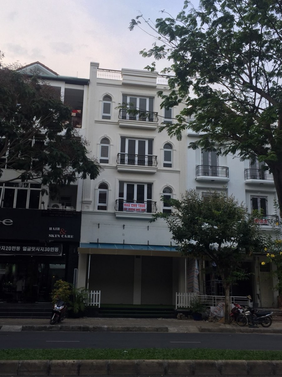 Bán nhanh nhà phố kinh doanh 5 lầu khu Nam Thiên, Phú Mỹ Hưng nhà đẹp