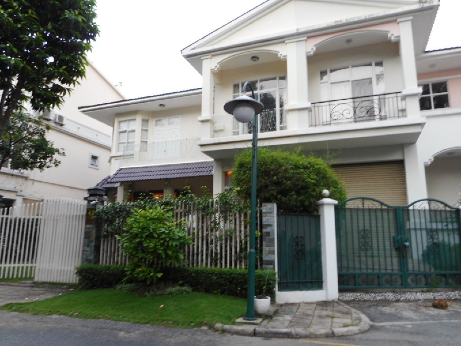 Biệt thự sân vườn 256m2  khu Mỹ Phú 1, Phú Mỹ Hưng cần tìm khách mua
