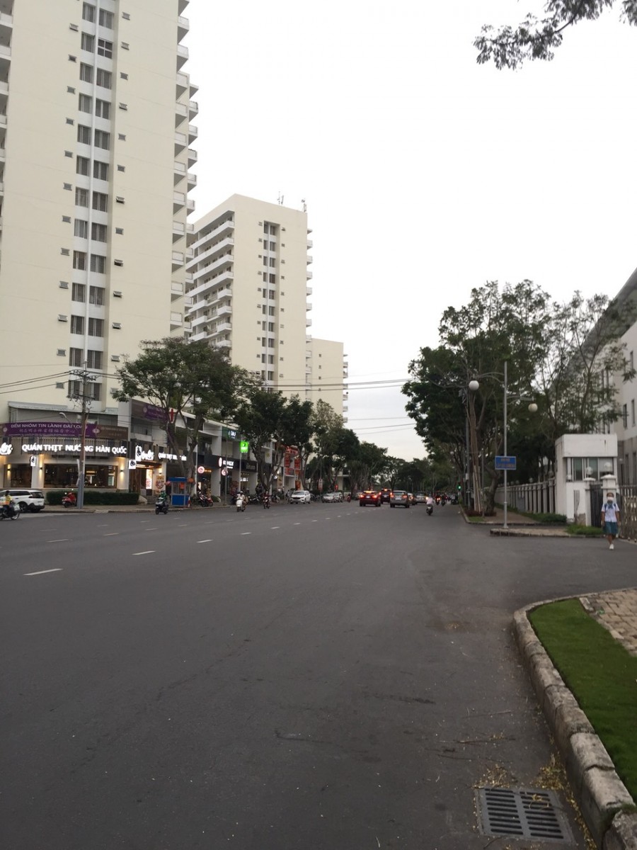Hàng hiếm vị trí đẹp góc đường Đặng Đức Thuật, Phú Mỹ Hưng giá thuê rẻ