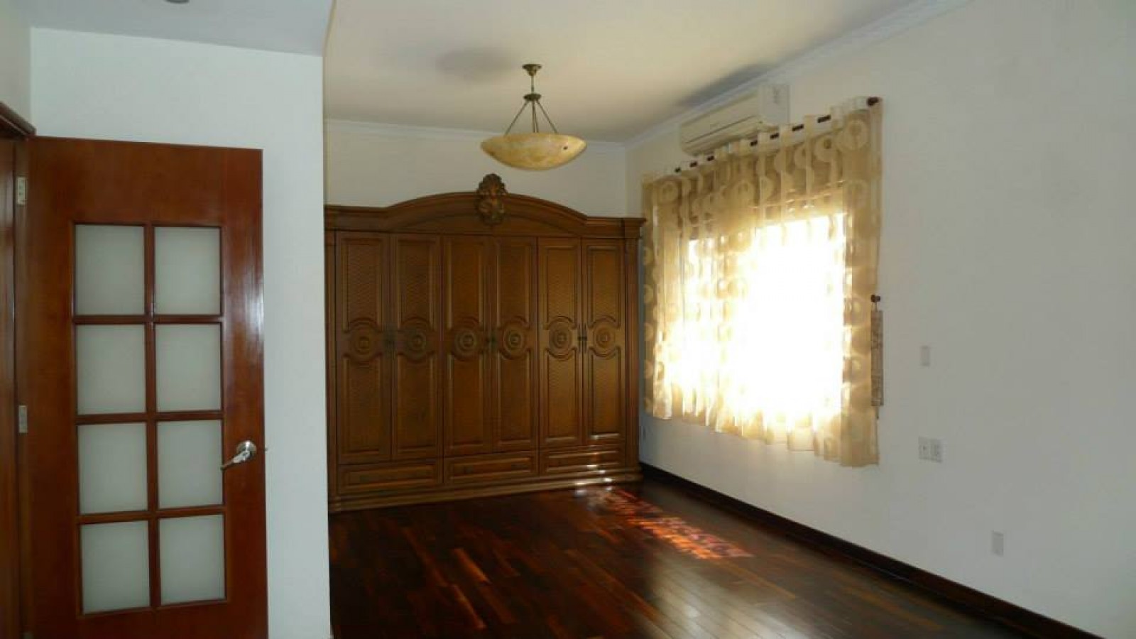 Biệt thự đẹp có sân vườn khu Mỹ Văn 1, đô thị Phú Mỹ Hưng cần cho thuê - 5725