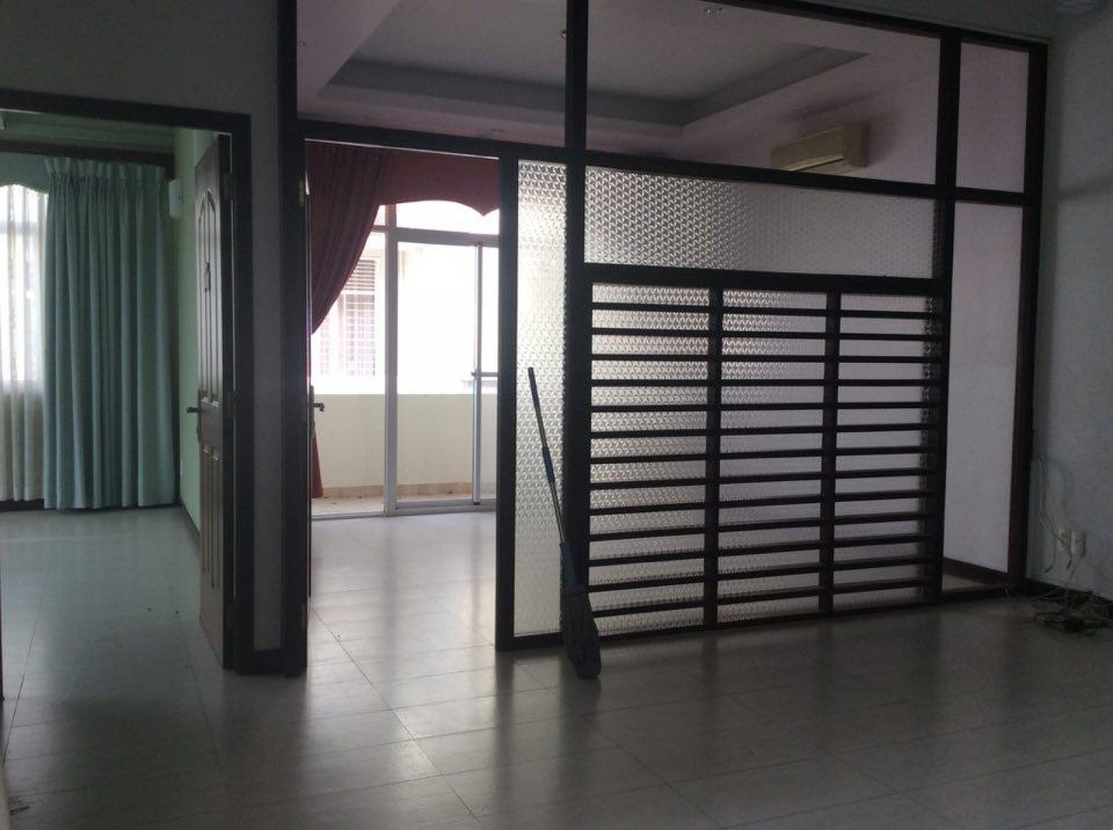 Cho thuê biệt thự tứ lập Mỹ Phú, Phú Mỹ Hưng có sân vườn rộng 256m2 - 5743