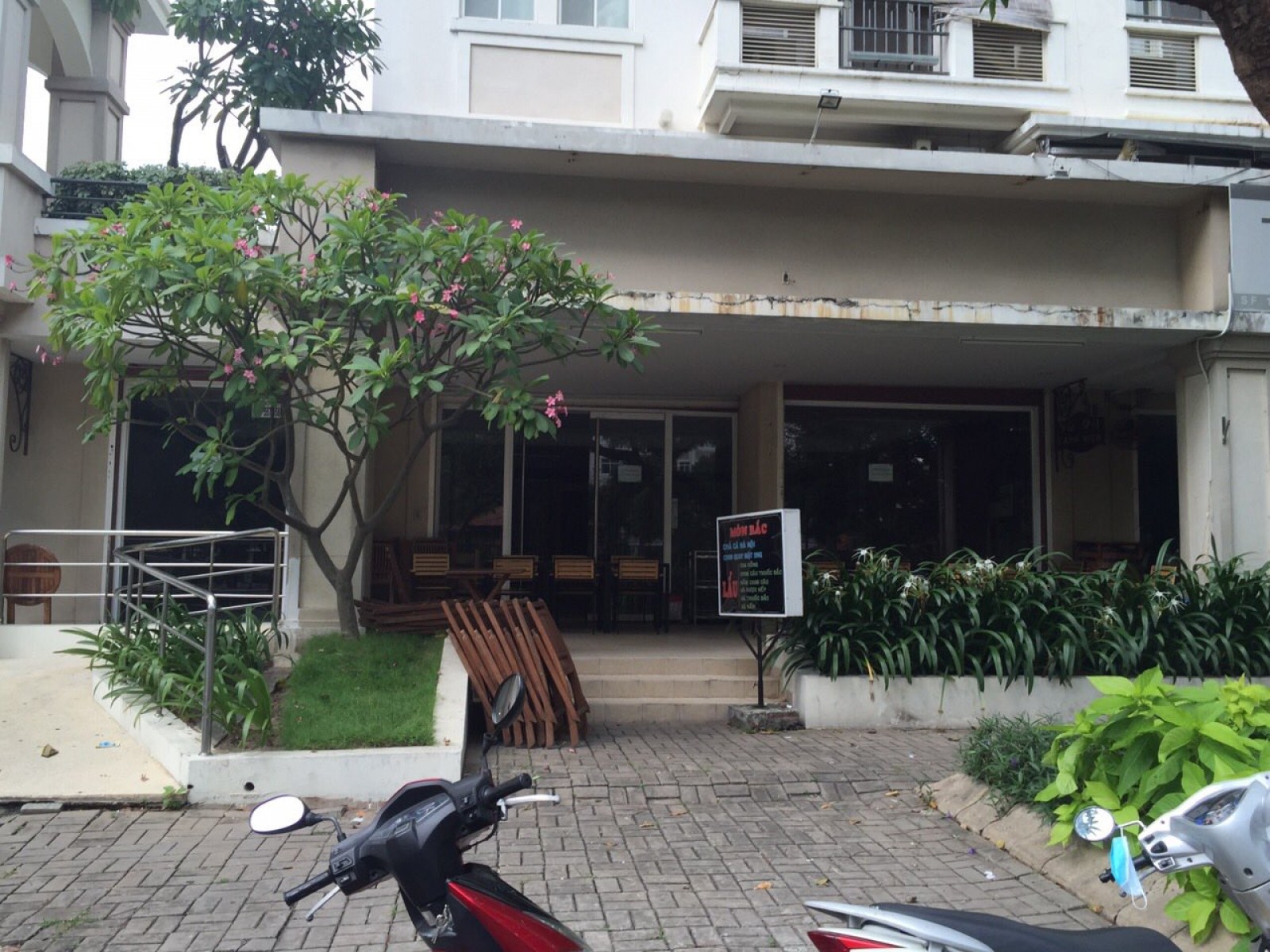 Cho thuê shophouse mặt tiền Đường C đối diện công viên, Phú Mỹ Hưng - 5937