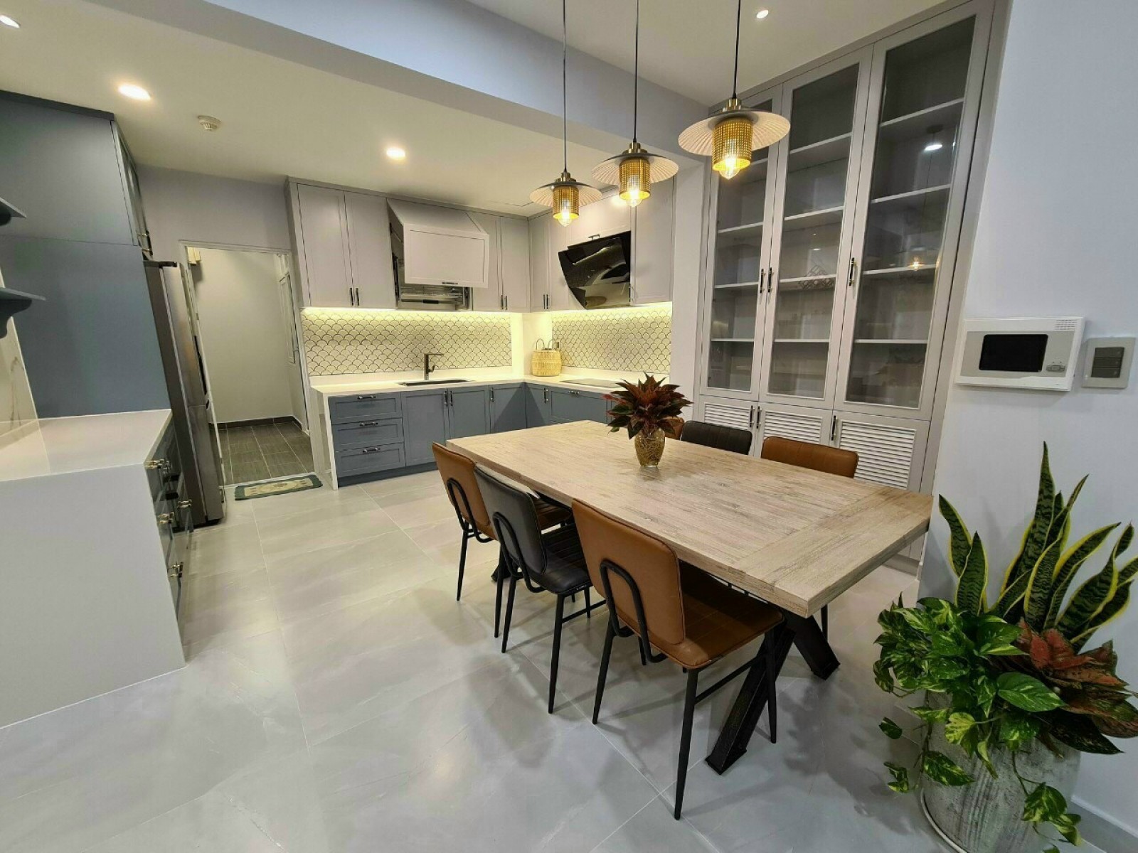 Bán Căn Hộ Riverside Residence - Phú Mỹ Hưng.  - Nhà Thiết kế 3pn 3wc, View sông đẹp nhất PMH, Nội thất cao cấp. Giá : 8 tỷ. LH 0917857039 - 5850