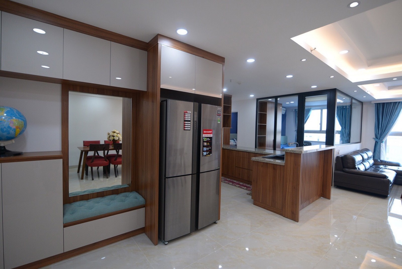 Cần bán căn hộ Scenic Valley PMH Q7 DT 77m2, 2PN 2WC, căn góc giá 3.7 tỷ nhà đầy đủ nội thất.