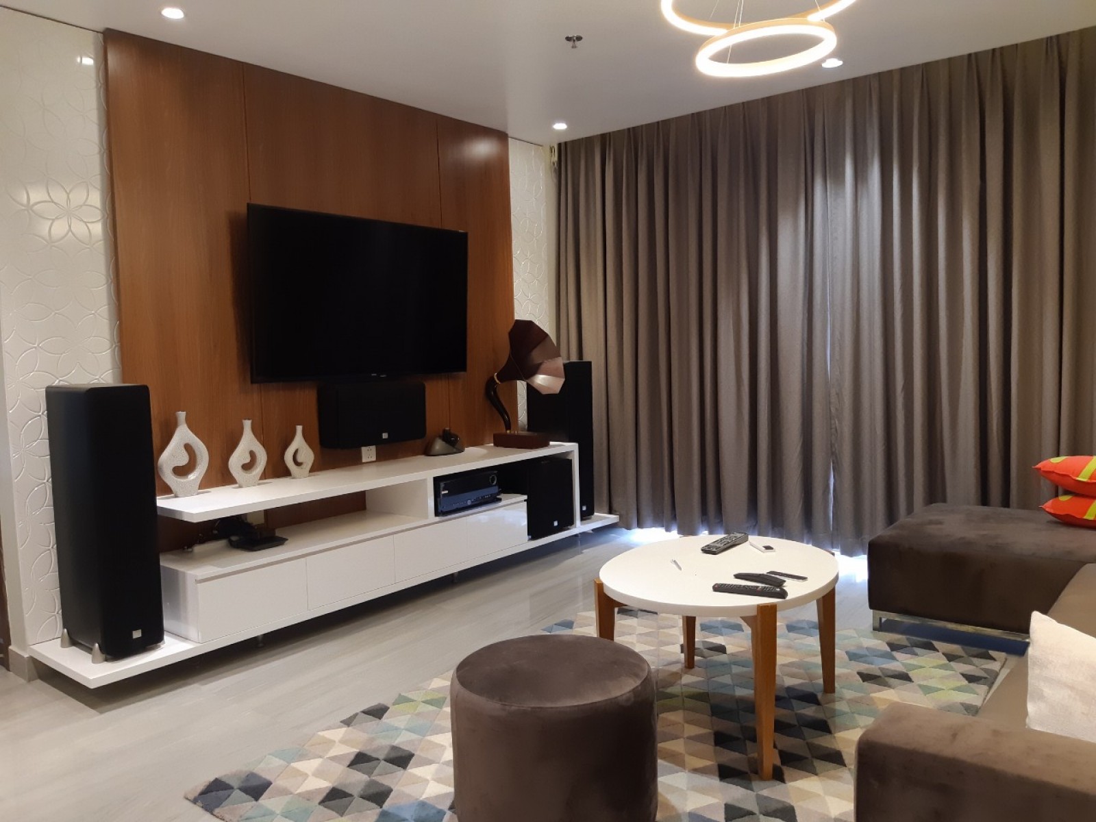 Cho thuê CH Hưng phúc, PMH, Q7, có 2PN full nội thất, giá siêu tốt: 13tr/tháng/tháng LH: 0902857558 THANH PHONG.