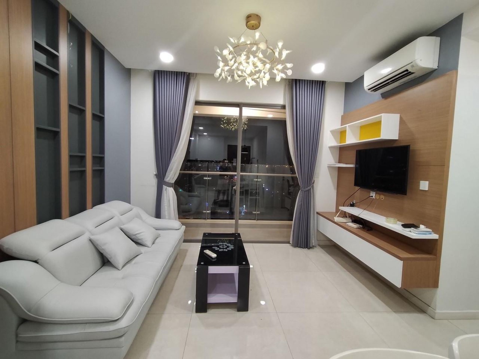Cho thuê căn hộ cao cấp Green Valley, PMH, Q7 có 2PN, 2WC giá 14 triệu, nhà đẹp đầy đủ nội thất. LH 0902857558 THANH PHONG.