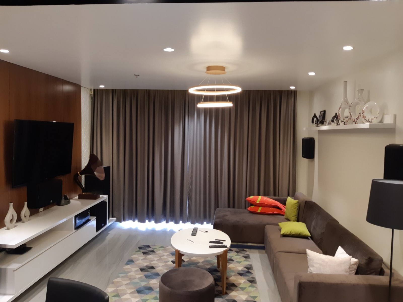 Chính chủ cho thuê CH Saigon South 2PN 9 - 11tr/th, 3PN 11 - 15tr/th xem nhà 24/24 LH 0902857558 THANH PHONG.