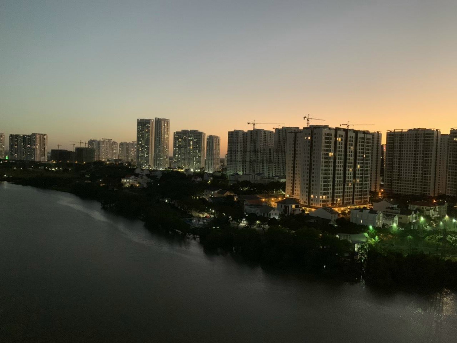 Căn hộ sân vườn Panorama Phú Mỹ Hưng Q7, 160m2 siêu đẹp, giá: 30 triệu/tháng - 0902857558 THANH PHONG.