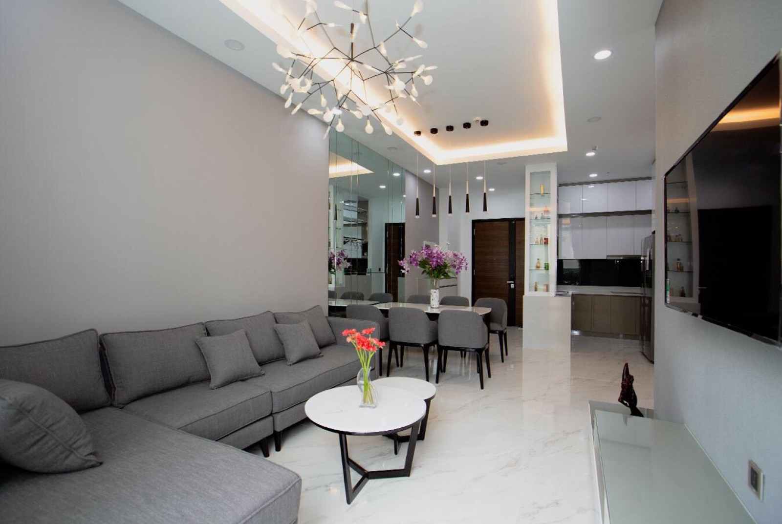 Cho thuê 2PN Midtown M8 Phú Mỹ Hưng giá rẻ view thoáng mát, nội thất đầy đủ .