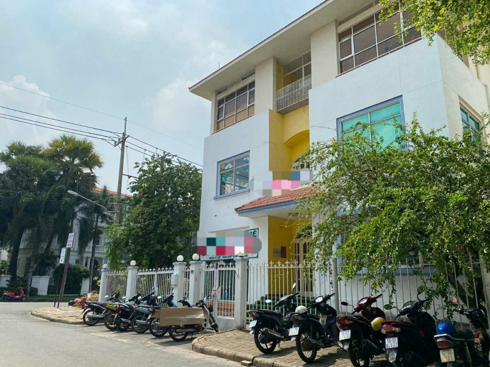 Cần cho thuê biệt thự đơn lập mỹ kim 2 góc 2MT đường Đặng Đức Thuật Và Nguyễn Bính, Phú Mỹ Hưng, Quận 7, tp.hcm
