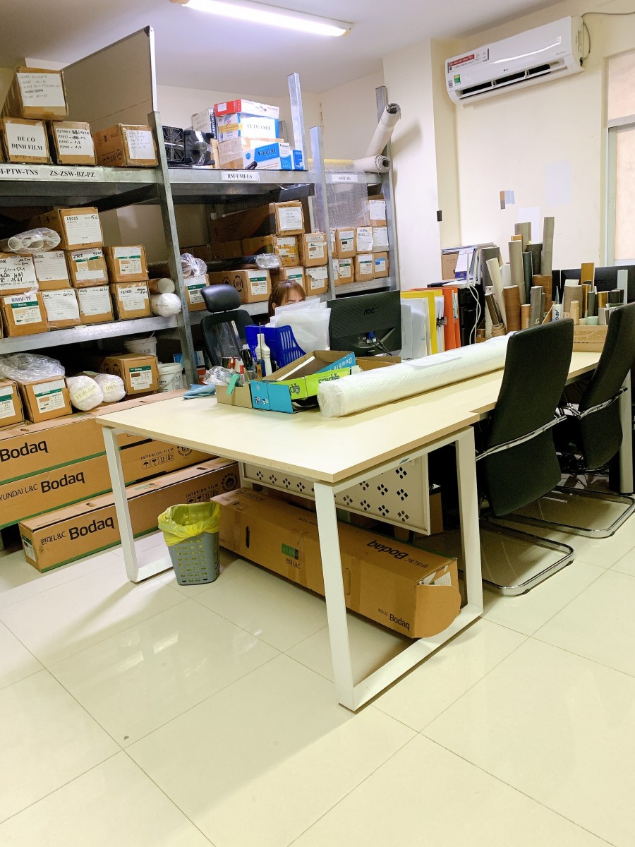 Cho thuê văn phòng 50m2, giá: 14 triệu tại shop Sky Garden mặt tiền Phạm Văn Nghị, PMH, Q7. LH: 0917857039 - 6590