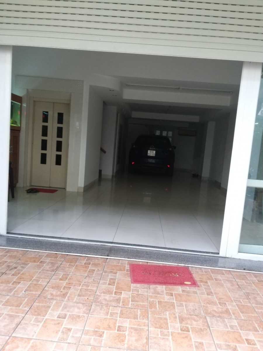 Cho thuê tầng trệt khu Hưng Gia, Hưng Phước, đường lớn, DT: 111m2, giá 20 triệu. LH: 0946972730 Tân