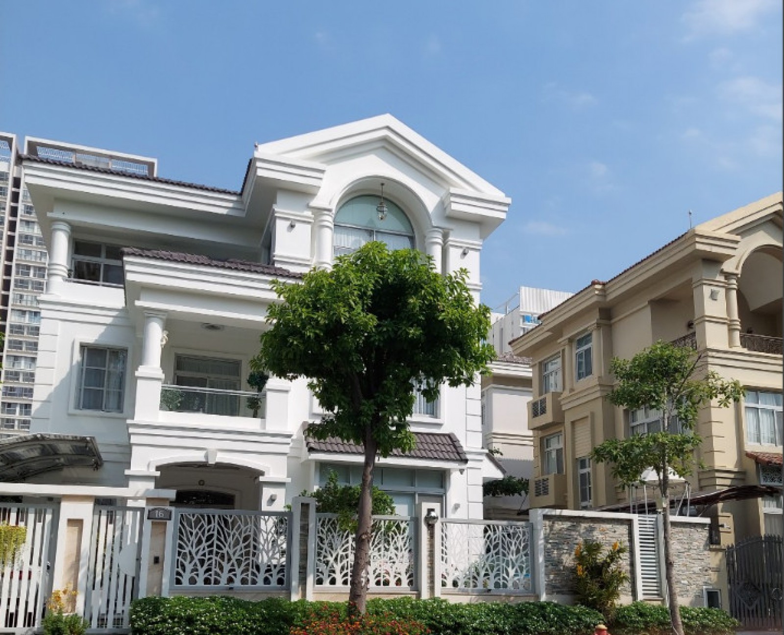 Cho thuê biệt thự Mỹ Thái 1, gần trường Canada, DT: 126m2, 4PN, giá: 30triệu/tháng . - 589