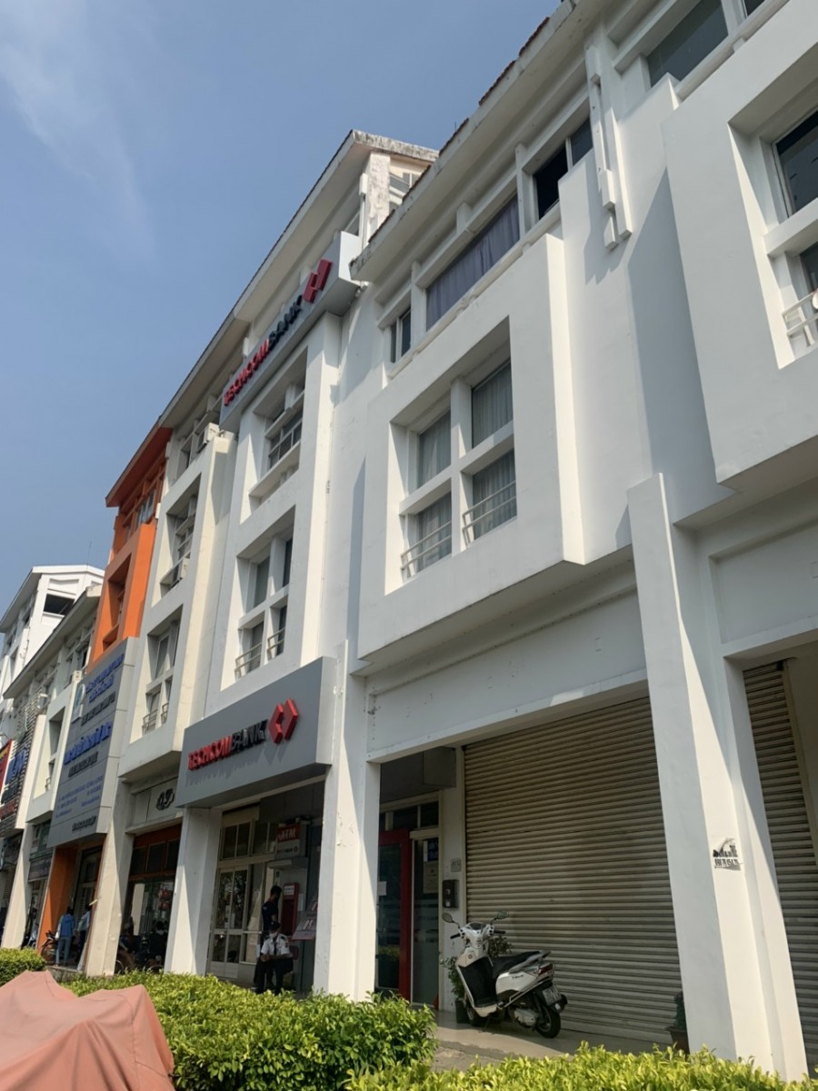 Nhà phố nguyên căn khu Hưng Gia, Phú Mỹ Hưng, Q7. DT: 6x18,5m (111m2), giá: 59 triệu/tháng. LH: 0917857039
