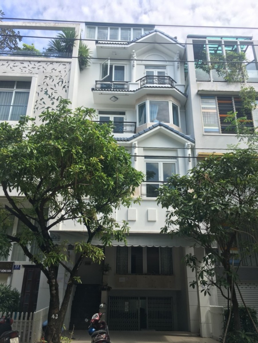 Cho thuê nhà phố nội khu Hưng Gia 4, Phú Mỹ Hưng, Q7, cho thuê giá 46triệu/tháng. LH: 0946972730