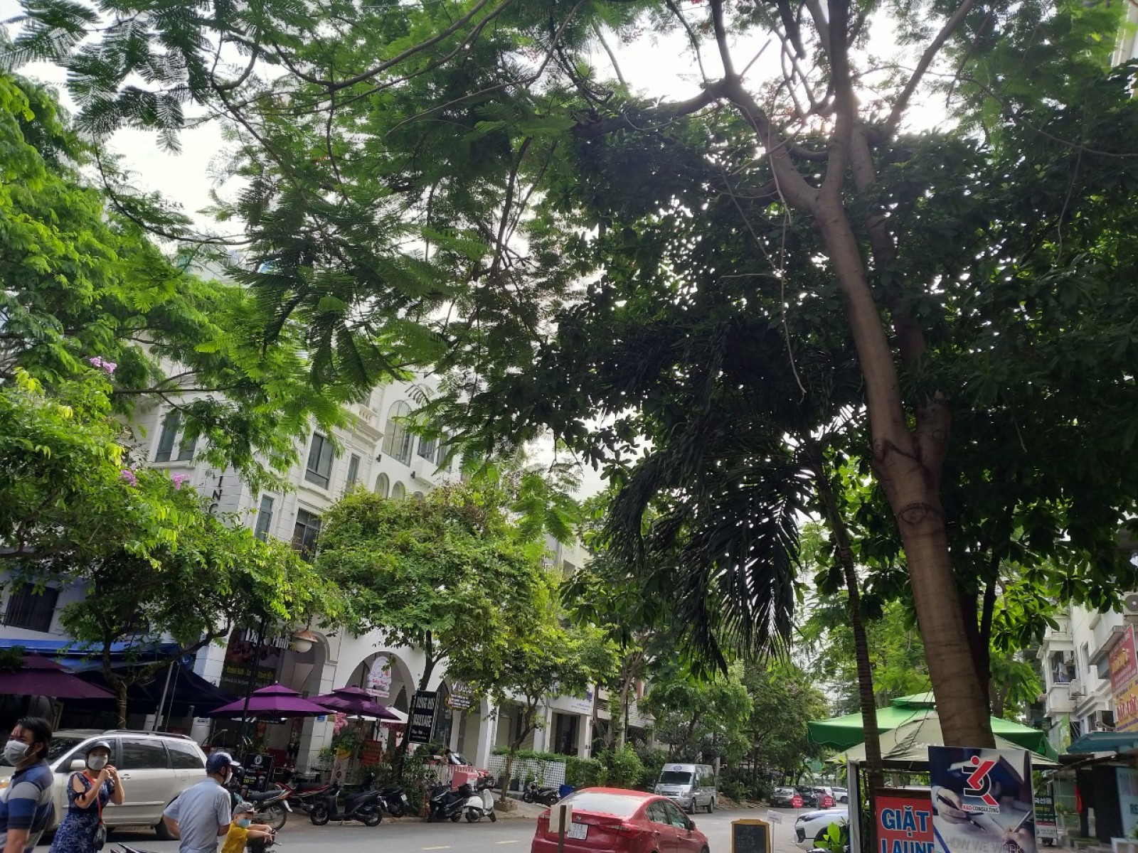 Cho thuê nguyên căn nhà phố Hưng Phước, 1 hầm, trệt, lửng, 3 lầu, giá: 87 triệu/tháng. LH: 0917857039