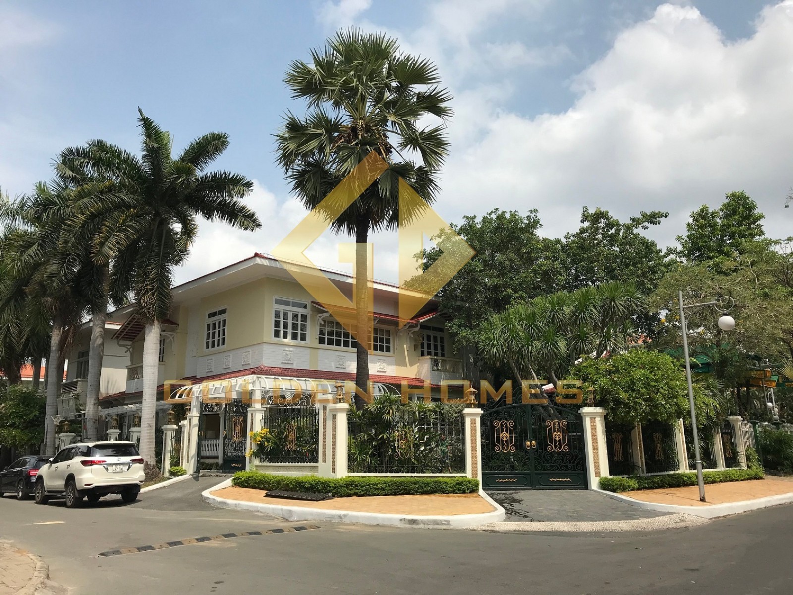 Bán Biệt thự tứ lập Mỹ Phú 2, mặt tiền đường G, Phú Mỹ Hưng, Quận 7