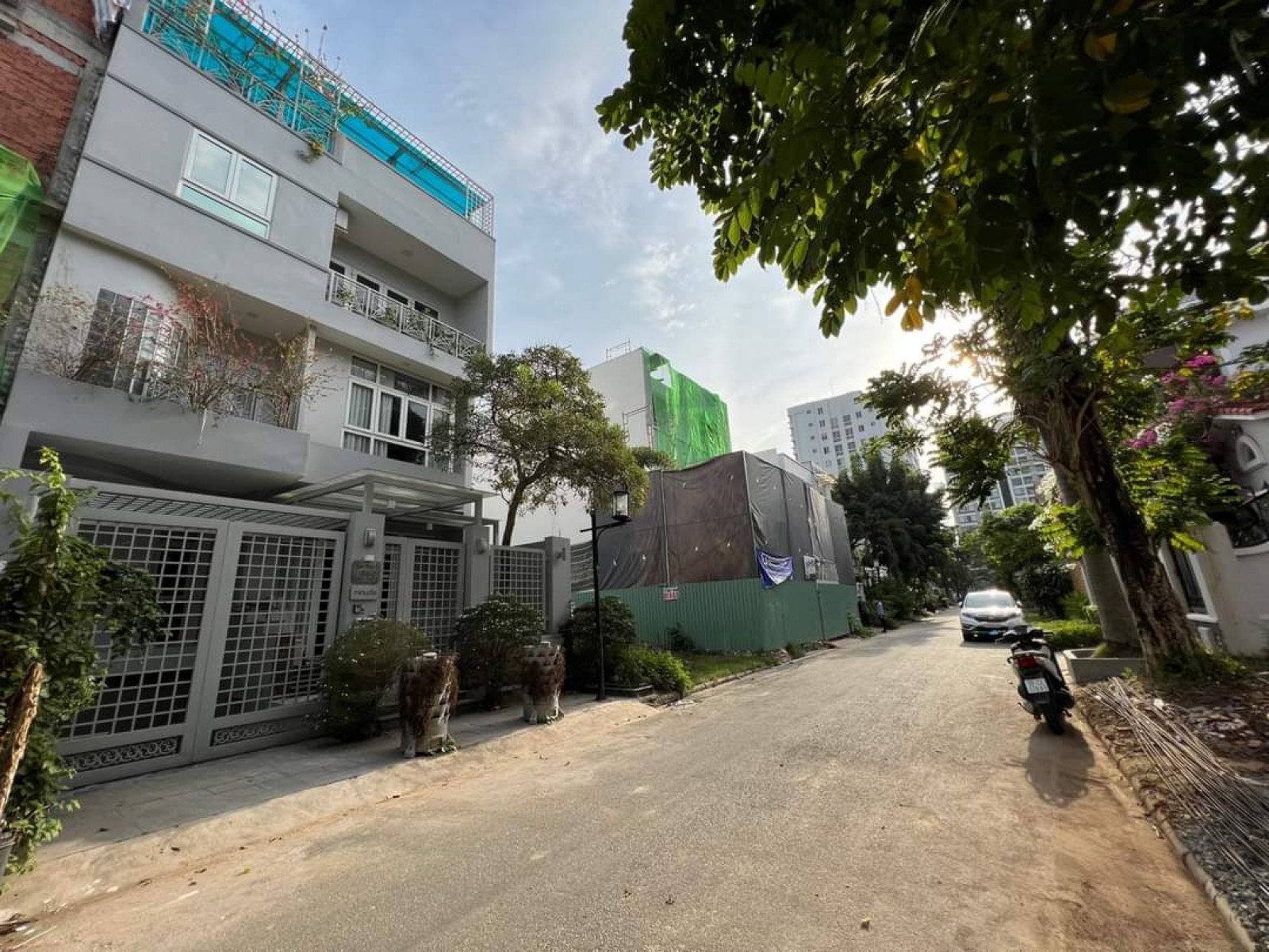 Bán biệt thự đơn lập Nam Thông 2, Phú Mỹ Hưng, DT: 200m2, giá tốt nhất 38 tỷ nhà đẹp giá lại rẻ để đầu tư LH: 0902857558 THANH PHONG.