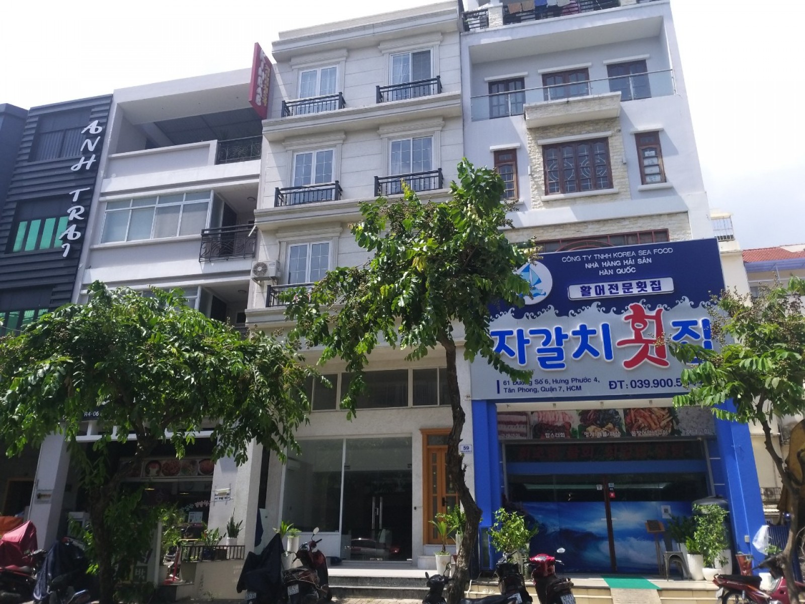 Cho thuê nhà phố Hưng Phước 4 MT đường số 6 Phú Mỹ Hưng, Hầm, trệt, 4 lầu, 9 phòng, thang máy, giá 92 triệu/th. LH: 0946972730