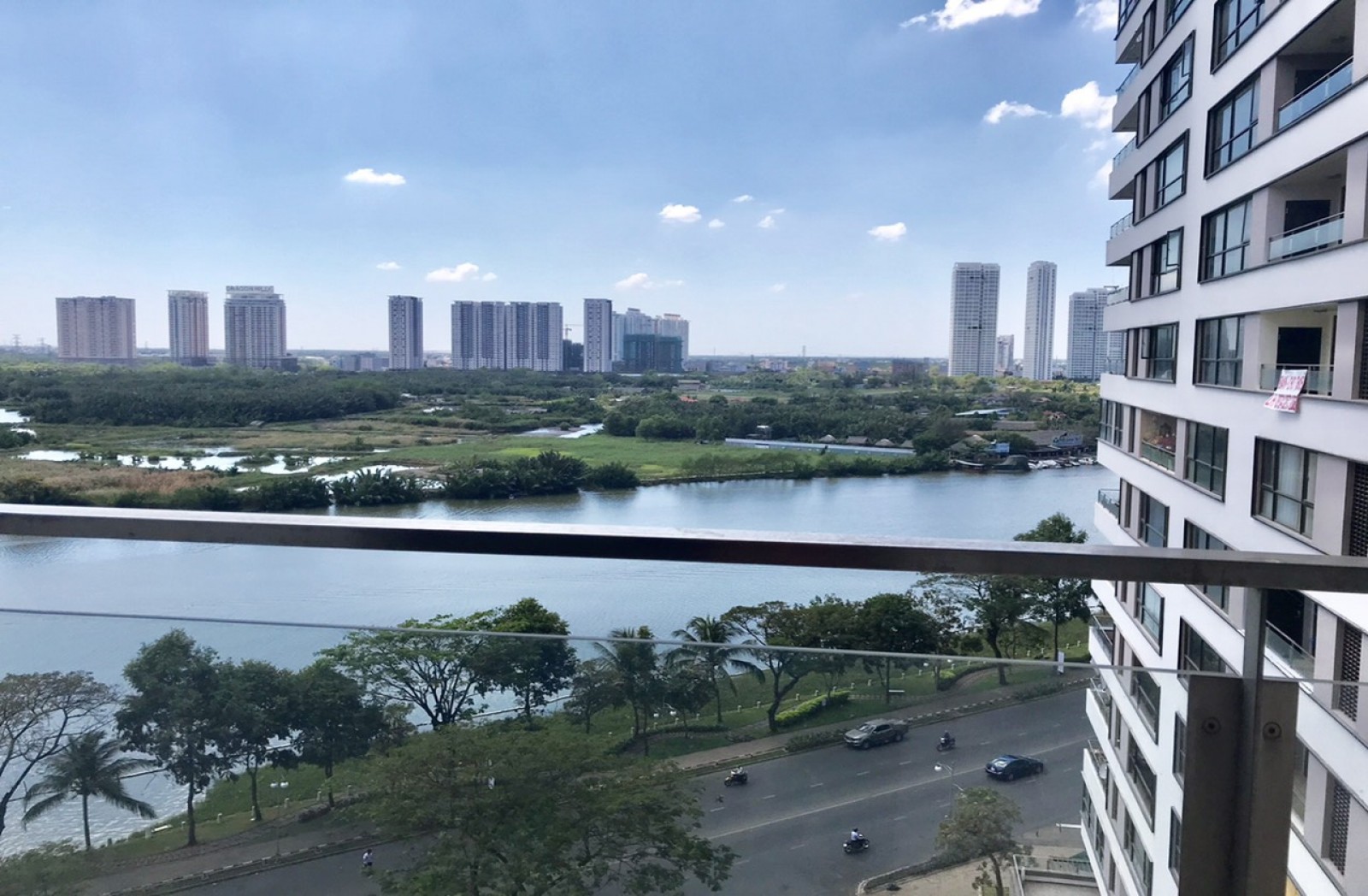 Cho thuê gấp căn hộ Garden Court 1, Phú Mỹ Hưng, Q7, DT 130m2, giá 25 triệu/tháng,view kênh đào - 7032