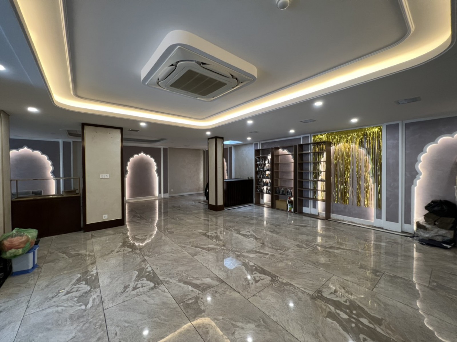 Chuyên cho thuê nhiều mặt bằng Hưng Gia, Hưng Phước, Phú Mỹ Hưng, Q7, giá rẻ nhất thị trường. LH: 0946972730 Tân. - 7038