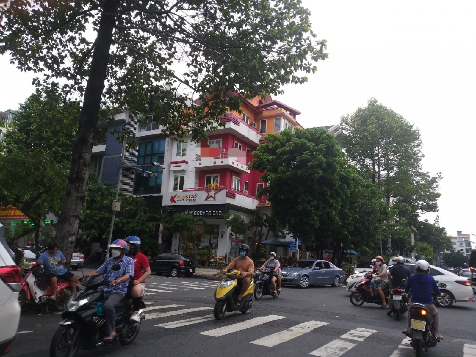 Cho thuê căn góc nhà phố Cao Triều Phát, DT: 12x18,5m (222m2), giá 122 triệu tại Phú Mỹ Hưng, Q7, vị trí đắc địa. LH: 0946972730