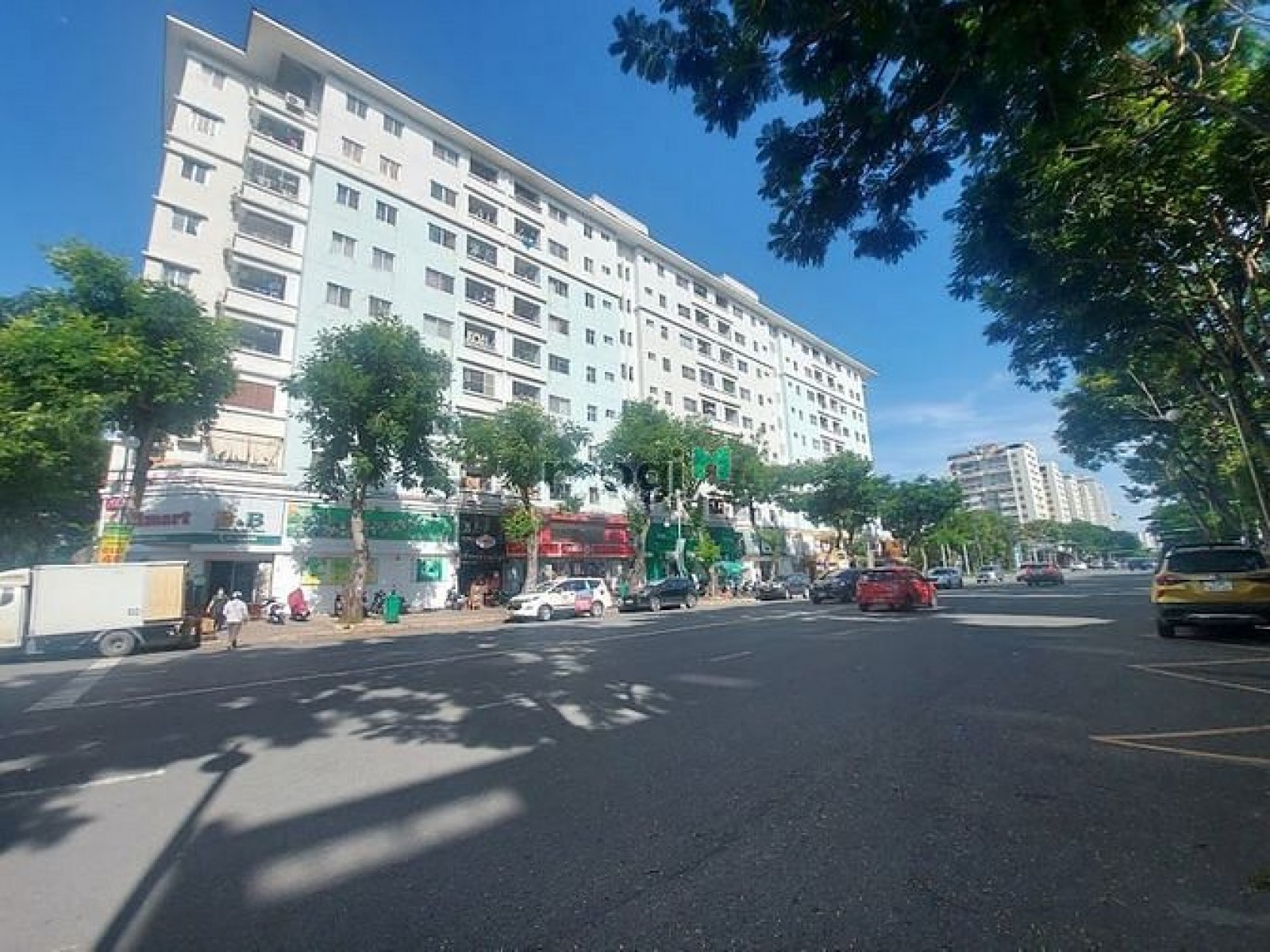 Cho thuê Shop Hưng Vượng 3, MT Bùi Bằng Đoàn, 139m2 (ngang 8m) PMH, Q7, giá 2.500$. LH: 0946972730 Tân
