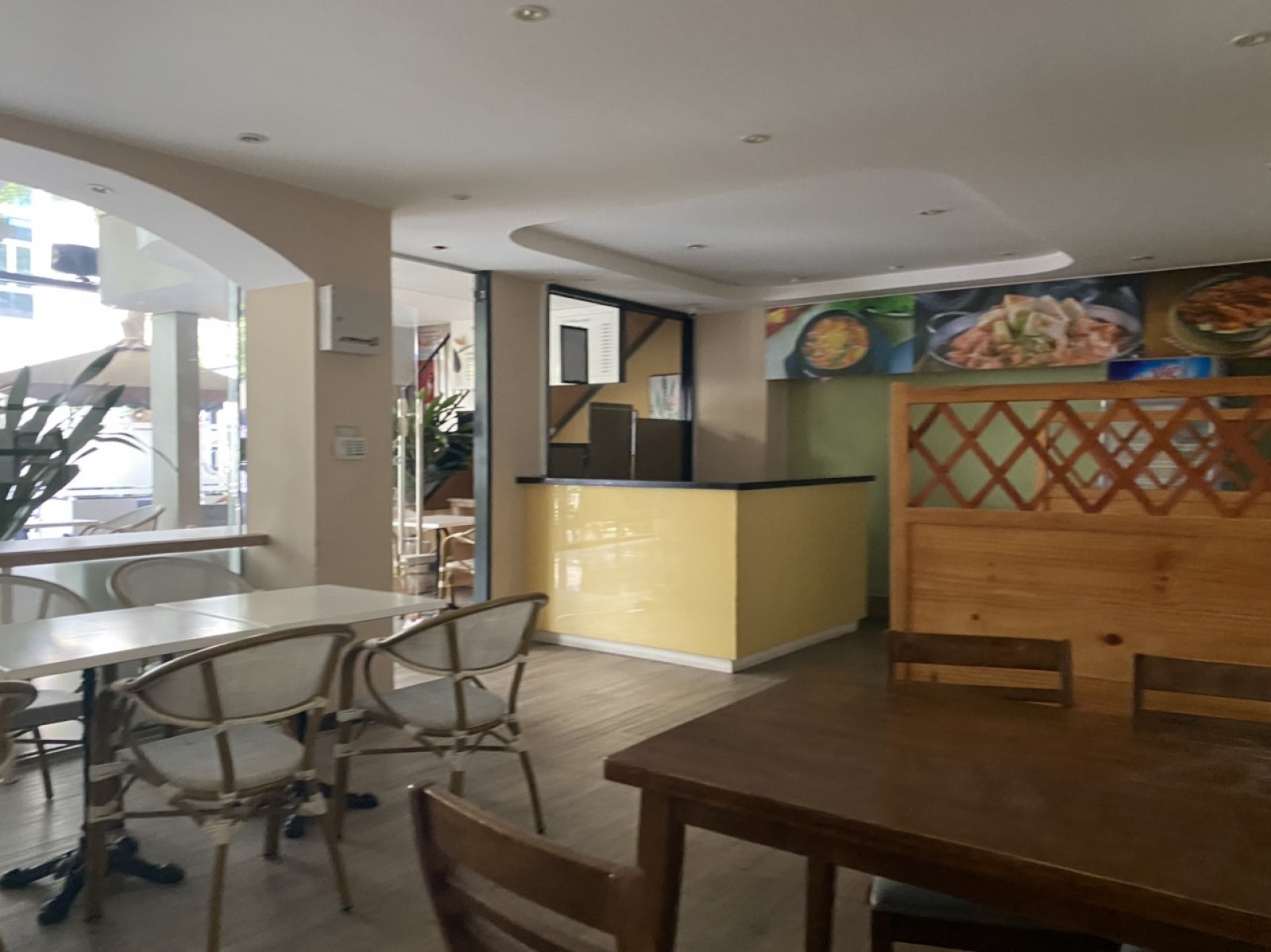 Cho thuê mặt bằng kinh doanh quán ăn, cafe tại Phú Mỹ Hưng đường lớn Cao Triều Phát. LH: 0917857039 - 7110
